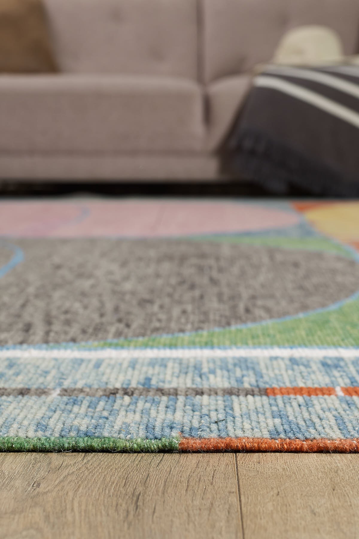 Empera-Antik Halı Uşak Etnik Desenli El Dokuması Halısı E0025-4-Milagron.com