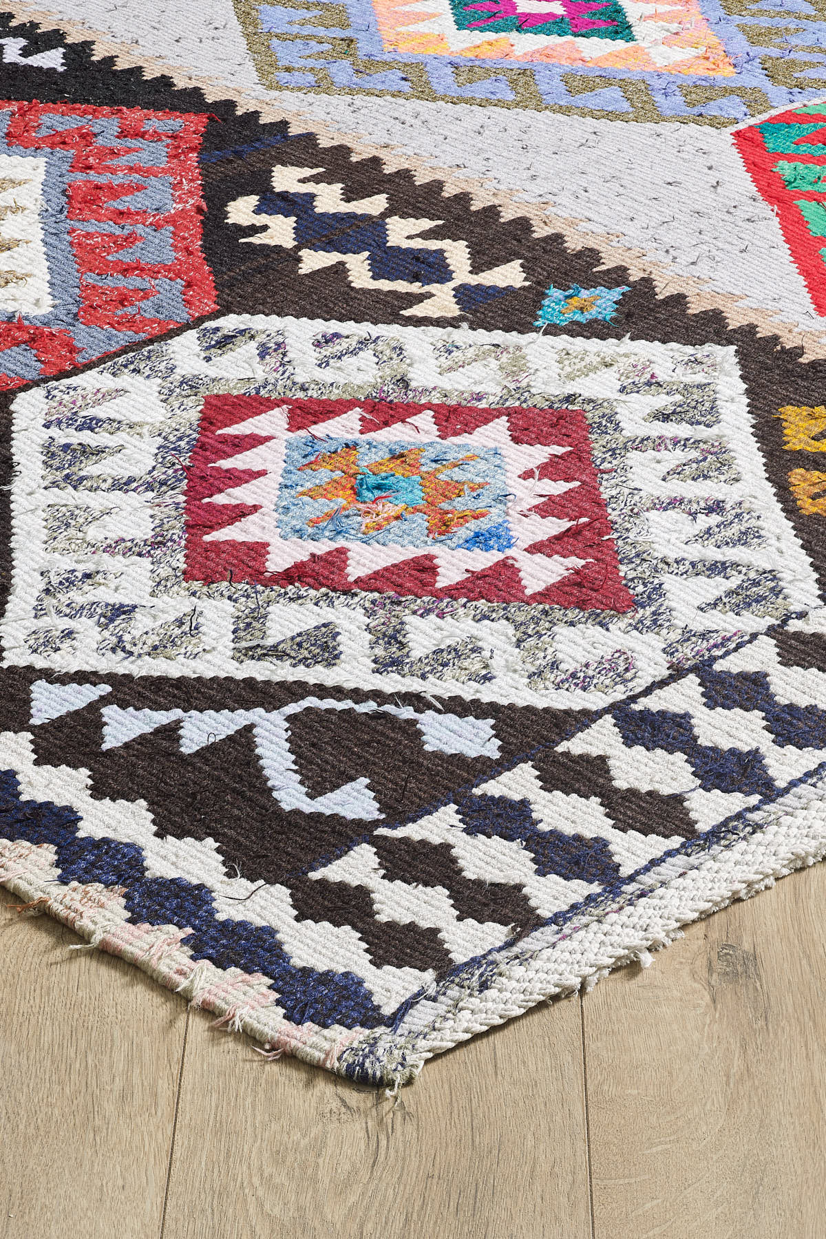 Empera-Antik Kilim Anadolu Etnik Desenli El Dokuması Kilim E0532-2-Milagron.com