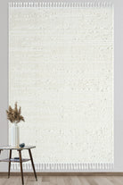 Empera-Bilbao White Swan Saçaklı Çizgi Desenli Krem Halı-2-Milagron.com