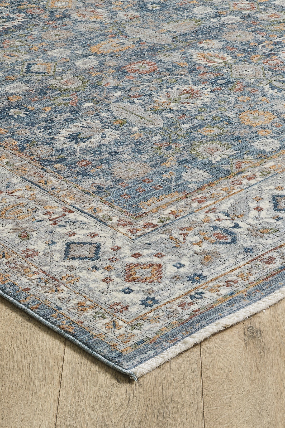 Empera-Heritage Boreal Etnik Desenli Saçaklı Salon Halısı-2-Milagron.com