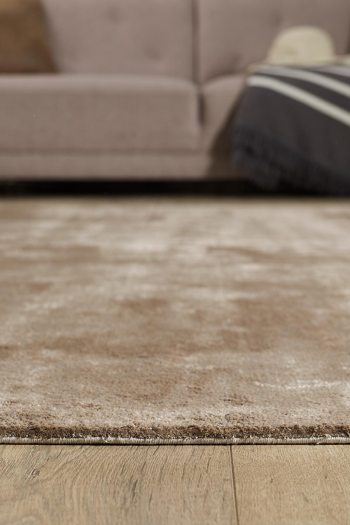 Empera-Lara Varley Modern Uşak Halısı-4-Milagron.com