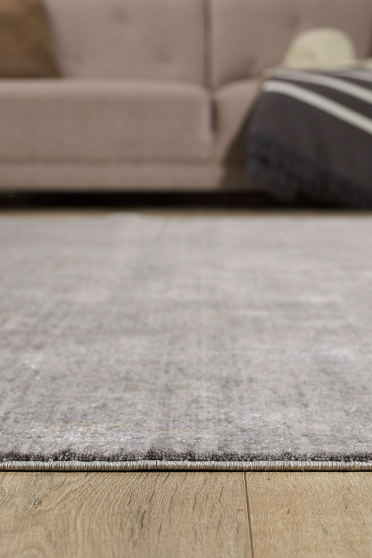 Empera-Palace Globe Klasik Eskitme Desenli Uşak Halısı-4-Milagron.com