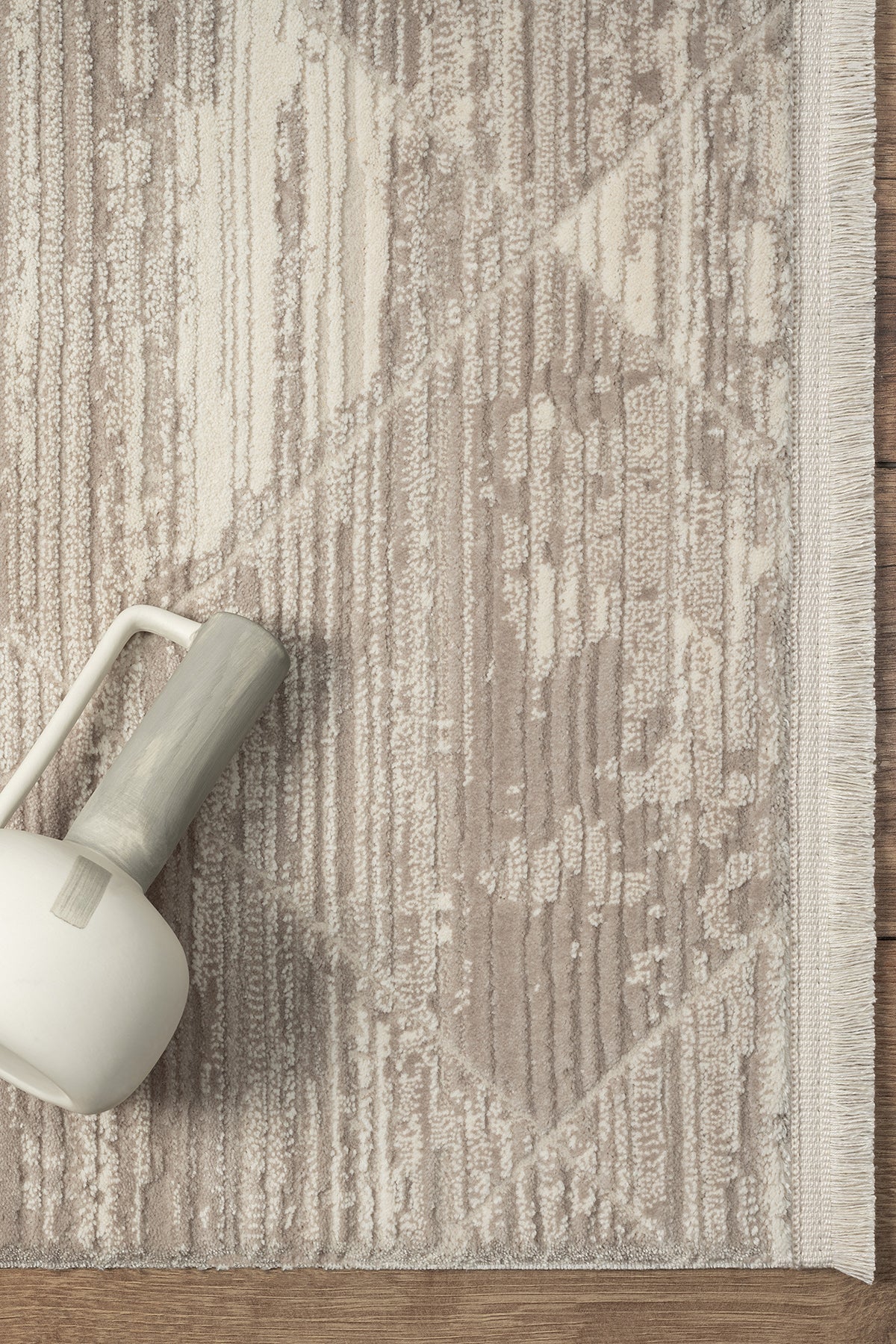 Empera-Pena Cinder Modern Desenli Kolay Temizlenebilir Akrilik Halı-4-Milagron.com