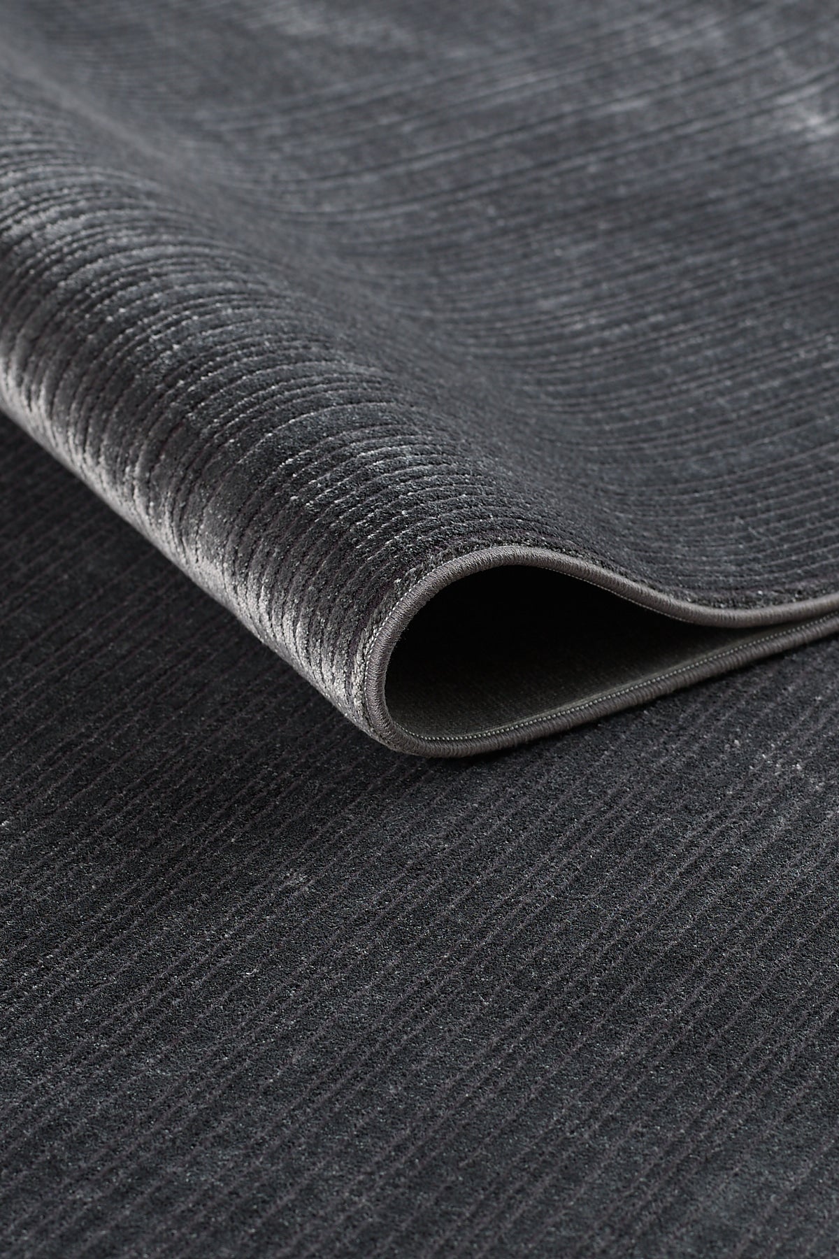 Empera-Soho Chrome Charcoal Modern Oturma Ve Salon Halısı-2-Milagron.com