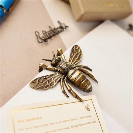 Esterbrook-Esterbrook Bee Buzz Page Holder Brushed Brass Kitap Tutucu-Kitap Ayracı-4-Milagron.com