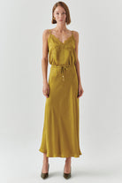 Exquise-Bağcıklı Regular Saten Midi Lime Etek-ETEK-1-Milagron.com