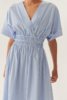 Exquise-Beli Büzgülü V Yaka Yarasa Kol Midi Elbise-Elbise-5-Milagron.com