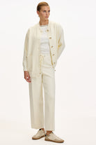 Exquise-Bisiket Yaka Cepli Gold Düğmeli Oversize Ekru Tirko Hırka-HIRKA-6-Milagron.com