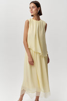 Bisiklet Yaka Beli Büzgülü Dantelli Regular Midi Sarı Elbise