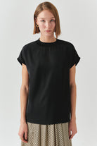 Exquise-Bisiklet Yaka Düşük Kol Triko Garnili Regular Siyah Bluz-BLUZ-1-Milagron.com