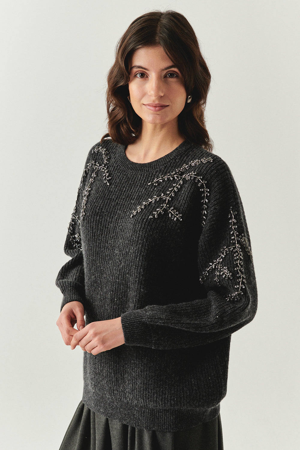 Exquise-Bisiklet Yaka Taş İşlemeli Uzun Kollu Oversize Gri Triko Bluz-BLUZ-2-Milagron.com