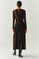 Exquise-Bisiklet Yaka Uzun Kollu Drapeli Slim Fit Midi Örme Kahve Elbise-ELBİSE-4-Milagron.com