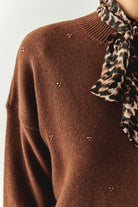 Exquise-Bisiklet Yaka Uzun Kollu Oversize Taş Baskılı Triko Kahve Bluz-BLUZ-4-Milagron.com