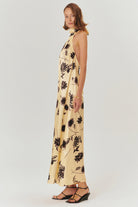 Exquise-Boyundan Bağlamalı çiçek Desenli Floş Kumaş Maxi Boy Elbise-ELBİSE-3-Milagron.com