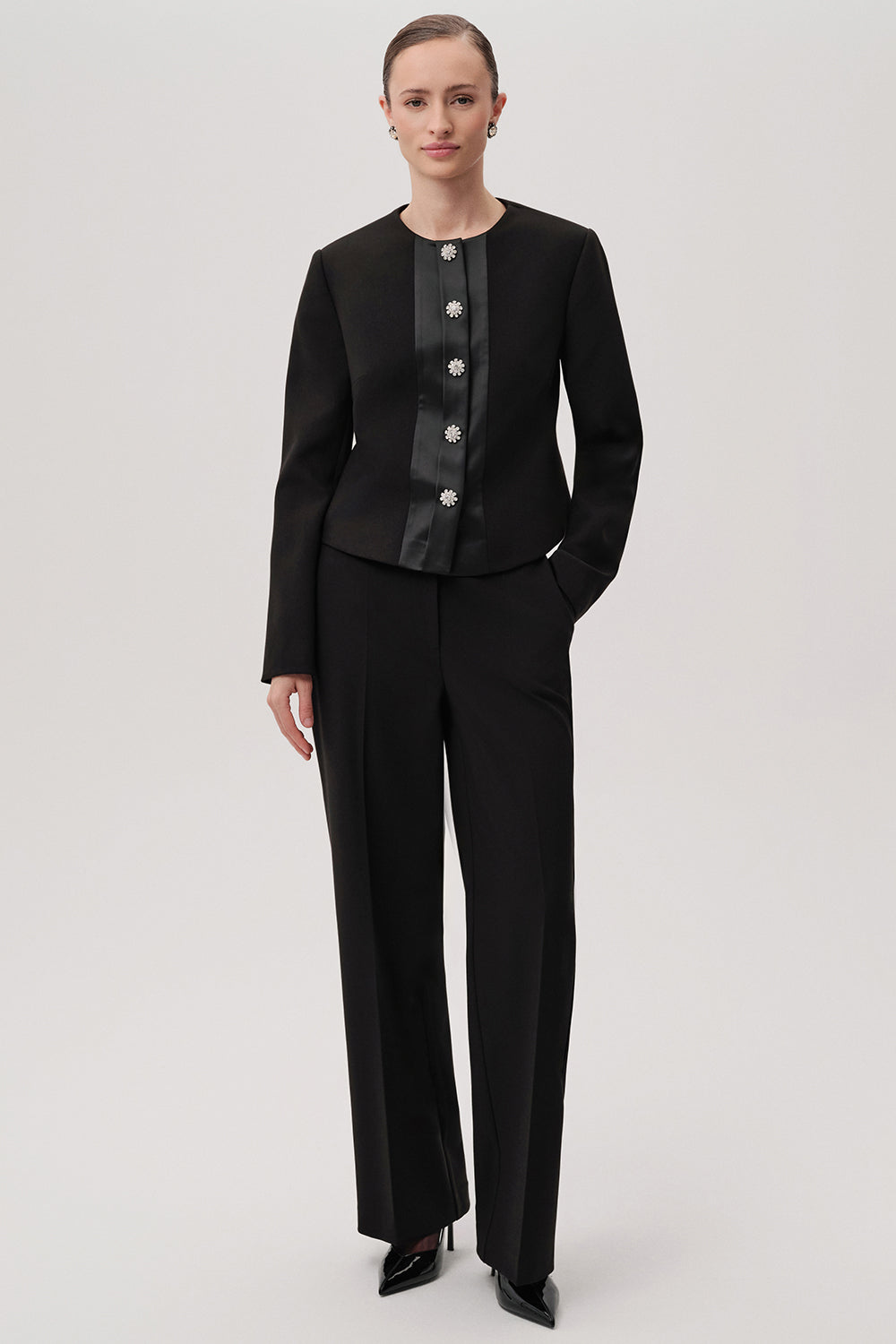 Exquise-Cepli Bisiklet Yaka Uzun Kollu Taşlı Düğmeli Regular Siyah Ceket-CEKET-4-Milagron.com