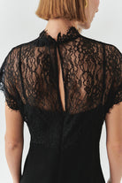 Exquise-Dantel Detaylı Kısa Kollu Regular Saten Midi Siyah Elbise-ELBİSE-5-Milagron.com