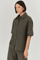 Exquise-Dantel Detaylı Rahat Kalıp Saf Keten Kısa Kol Gri Gömlek-Gömlek-2-Milagron.com