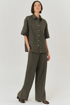 Exquise-Dantel Detaylı Rahat Kalıp Saf Keten Kısa Kol Gri Gömlek-Gömlek-4-Milagron.com