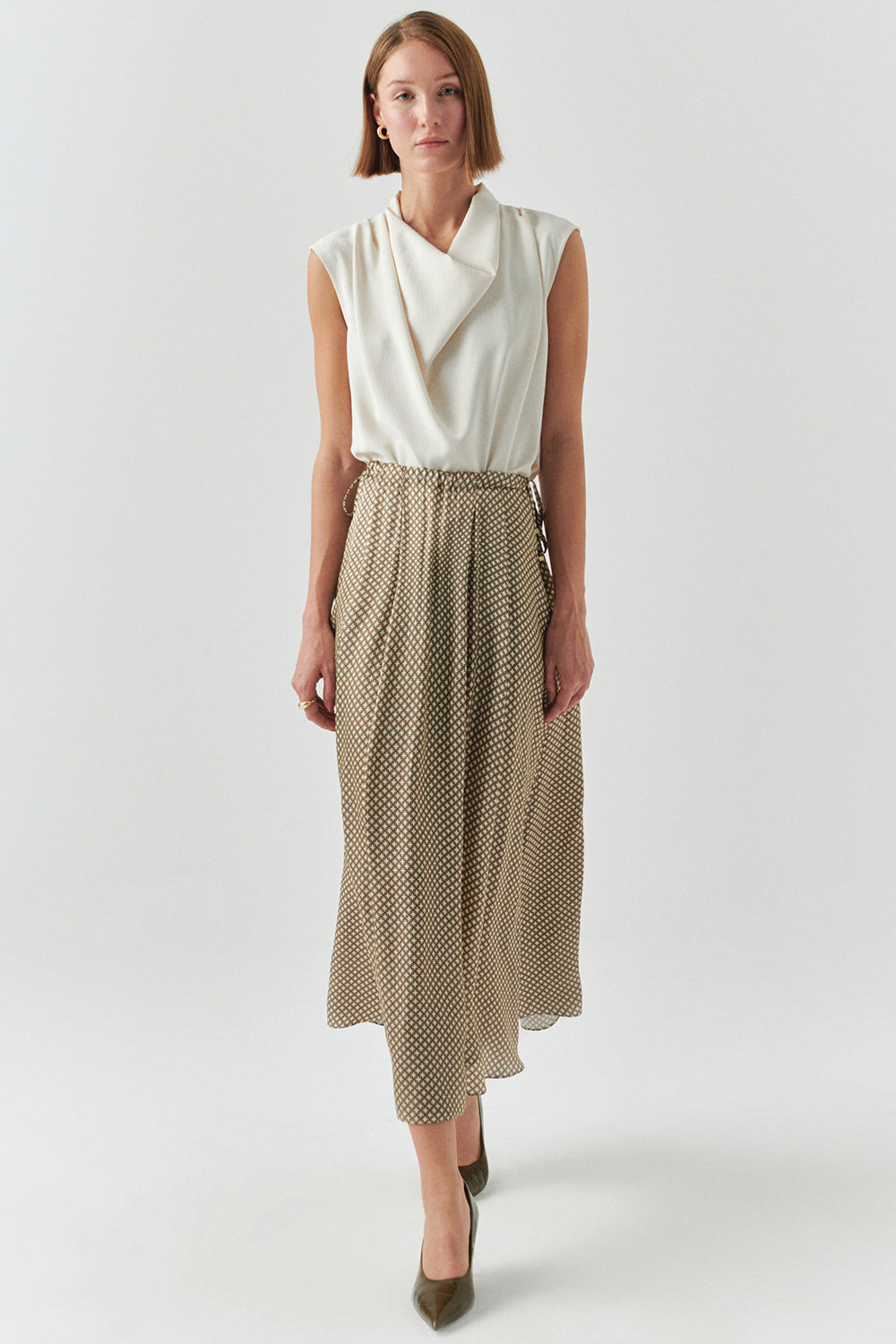 Exquise-Degaje Yaka Kolsuz Jakarlı Regular Krem Bluz-BLUZ-3-Milagron.com