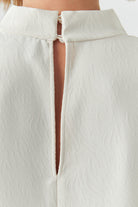 Exquise-Degaje Yaka Kolsuz Jakarlı Regular Krem Bluz-BLUZ-6-Milagron.com