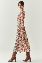 Exquise-Desenli Gömlek Yaka Slim Fit Uzun Kollu Midi Elbise-ELBİSE-2-Milagron.com