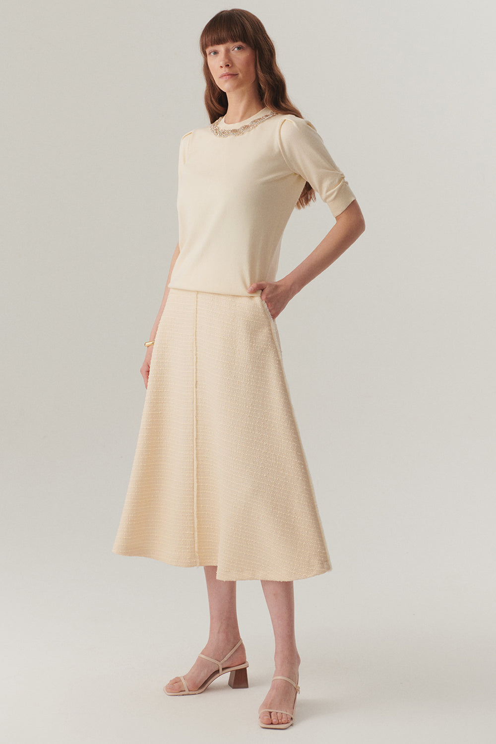 Exquise-Ekru Renk Dokulu Kumaş Diz Altı Kloş Etek-Etek-2-Milagron.com