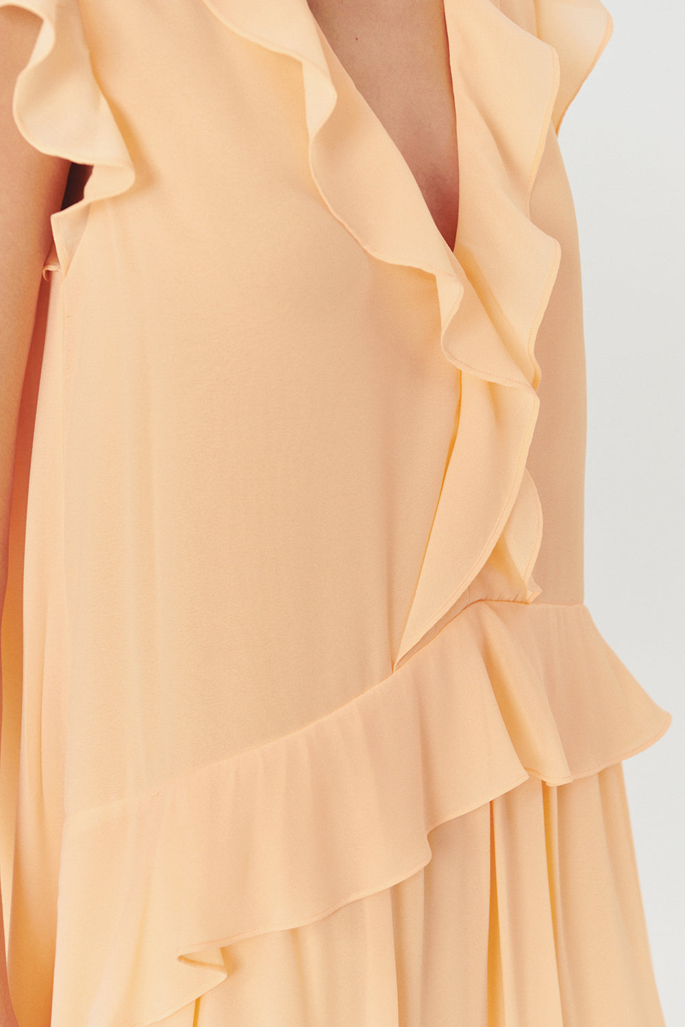 Exquise-Fırfıt Detaylı V Yaka Regular Somon Maxi Elbise-ELBİSE-5-Milagron.com