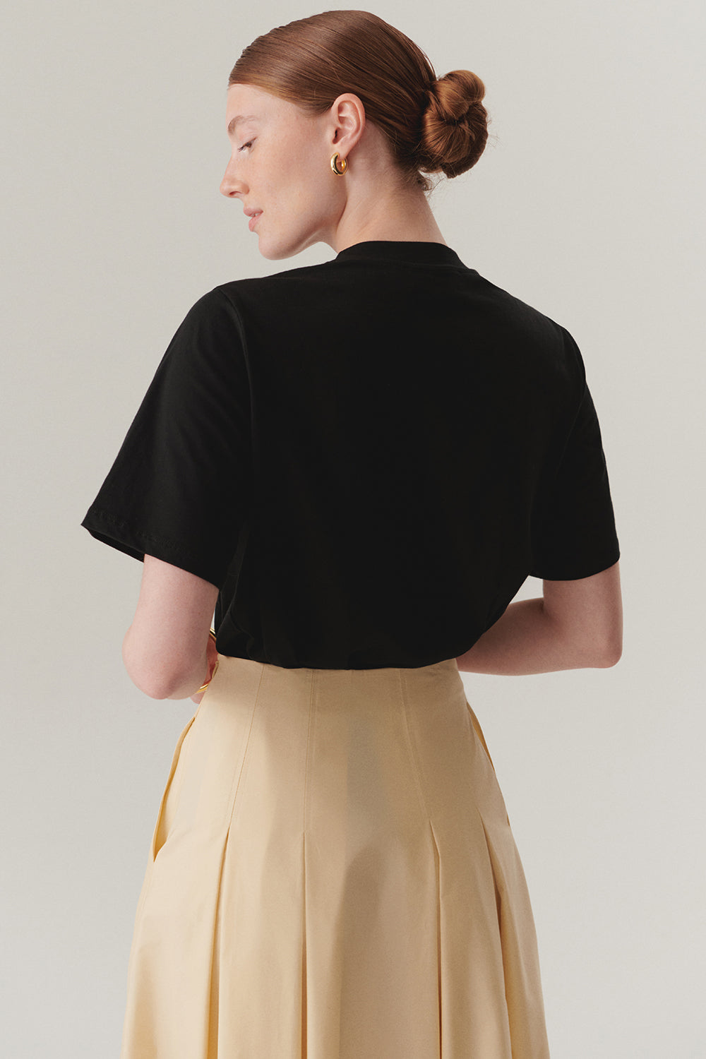 Exquise-Fiyonk İşlemesi Detaylı Bisiklet Yaka Pamuklu Regular Tişört-T-Shirts-11-Milagron.com