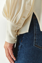 Exquise-Fular Detaylı Düğmeli Regular Uzun Kollu Viskon Ekru Gömlek-GÖMLEK-4-Milagron.com