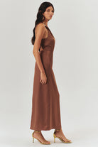 Exquise-Gold Toka Detaylı Tek Omuz Bağlamalı Kahverengi Maxi Elbise-ELBİSE-3-Milagron.com