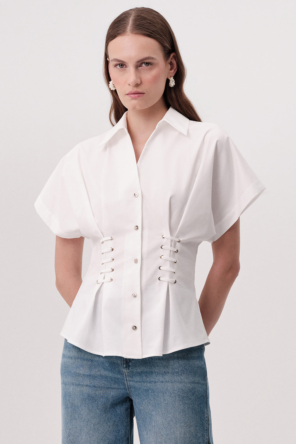 Gömlek Yaka Bağcık Detaylı Bele Oturan Regular Ekru Gömlek