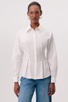 Gömlek Yaka Kuş Gözü Detaylı Bele Oturan Regular Beyaz Gömlek