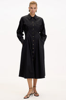 Exquise-Gömlek Yaka Uzun Kollu Cepli Regular Düğmeli Siyah Midi Elbise-ELBİSE-4-Milagron.com