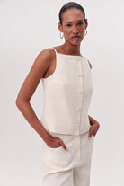 İnce Askılı Düğmeli Kolsuz Regular Krem Bluz