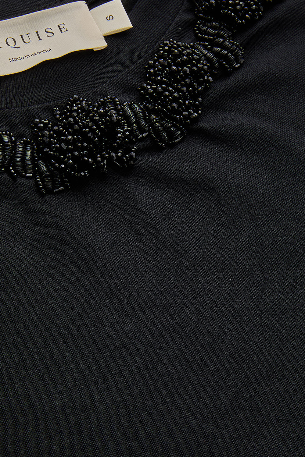 Exquise-İşleme Detaylı Siyah Regular Pamuklu örme Tişört-T-Shirts-7-Milagron.com