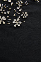 Exquise-İşleme Detaylı Siyah V Yaka Pamuklu Regular örme Tişört-T-Shirts-6-Milagron.com