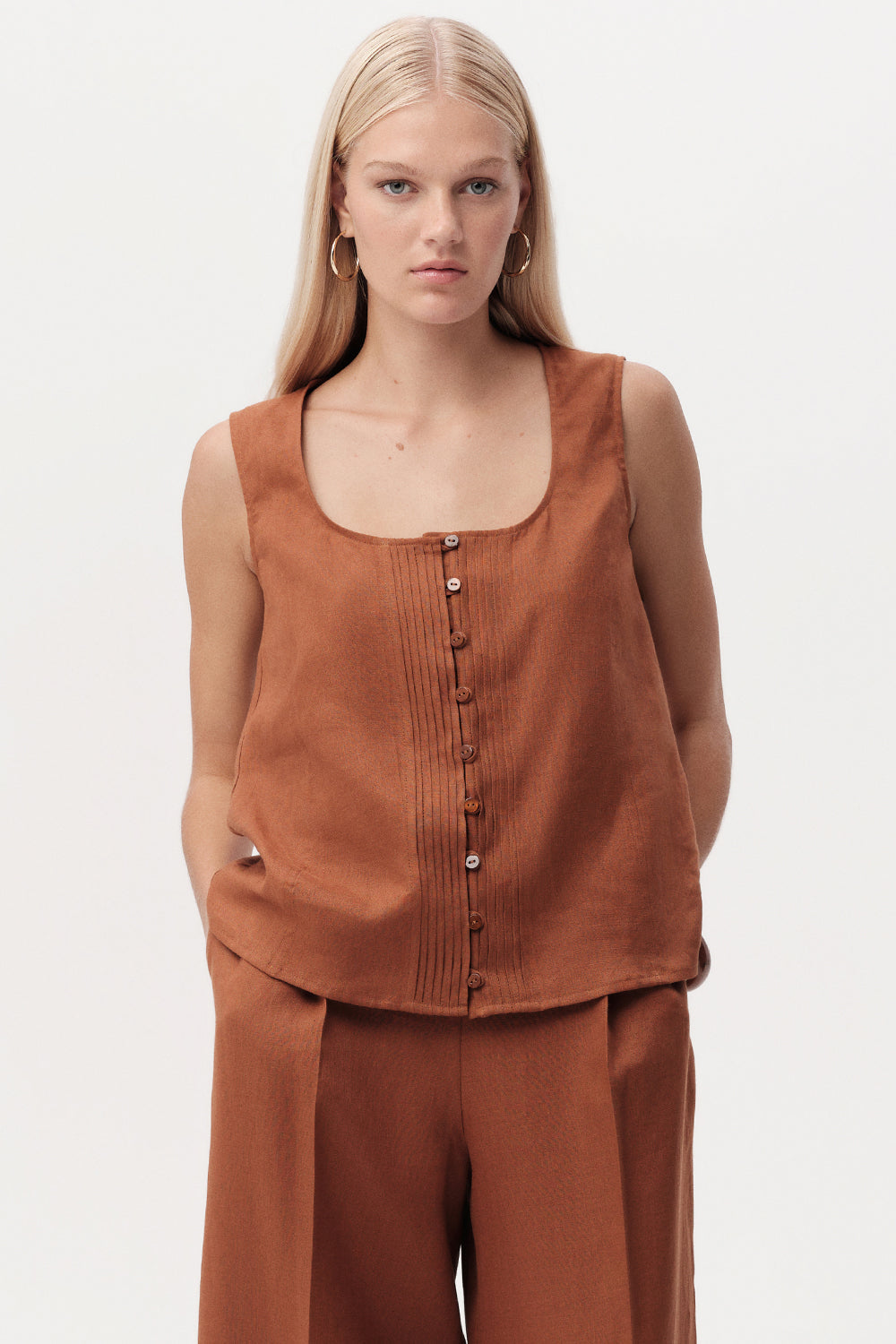 Kare Yaka Düğmeli Keten Regular Gömlek