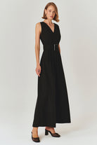 Exquise-Kemer Detaylı Siyah V Yaka Pamuklu Tulum-TULUM-2-Milagron.com