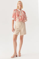 Exquise-Kemerli Duble Paçalı Bej şort-Şort-1-Milagron.com