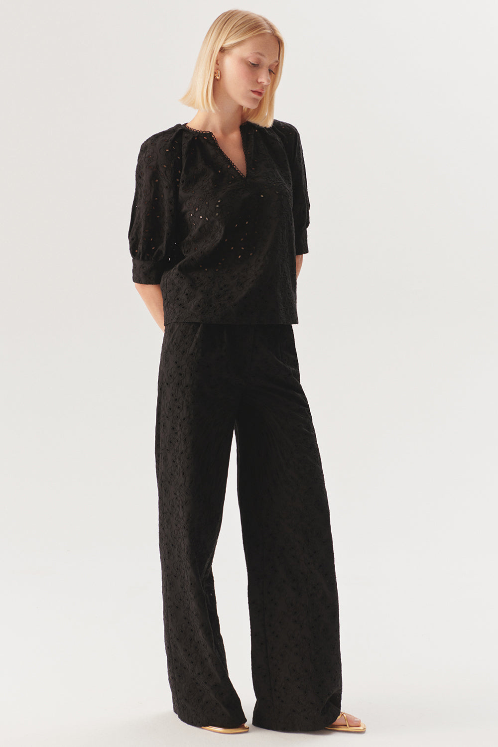 Exquise-Kısa Kol Fisto Kumaş Rahat Kalıp Siyah Bluz-Bluz-13-Milagron.com