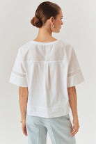 Exquise-Kol Ve İşleme Detaylı Bisiklet Yaka Beyaz Regular Pamuklu örme Tişört-T-Shirts-4-Milagron.com