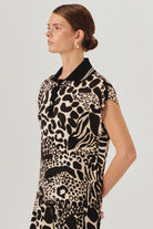 Exquise-Kolsuz Gömlek Yakalı Regular Fit Soyut Desenli Bluz-Gömlek-5-Milagron.com