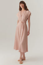 Exquise-Kolsuz önden Düğmeli Kemerli Modal Kumaş Midi Pembe Elbise-ELBİSE-1-Milagron.com
