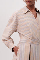 Kruvaze Yaka Beli Lastikli Cepli Regular Midi Çok Renkli Elbise