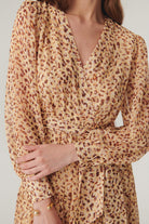 Exquise-Kruvaze Yaka Geniş Kollu Midi Boy Desenli şifon Elbise-ELBİSE-2-Milagron.com