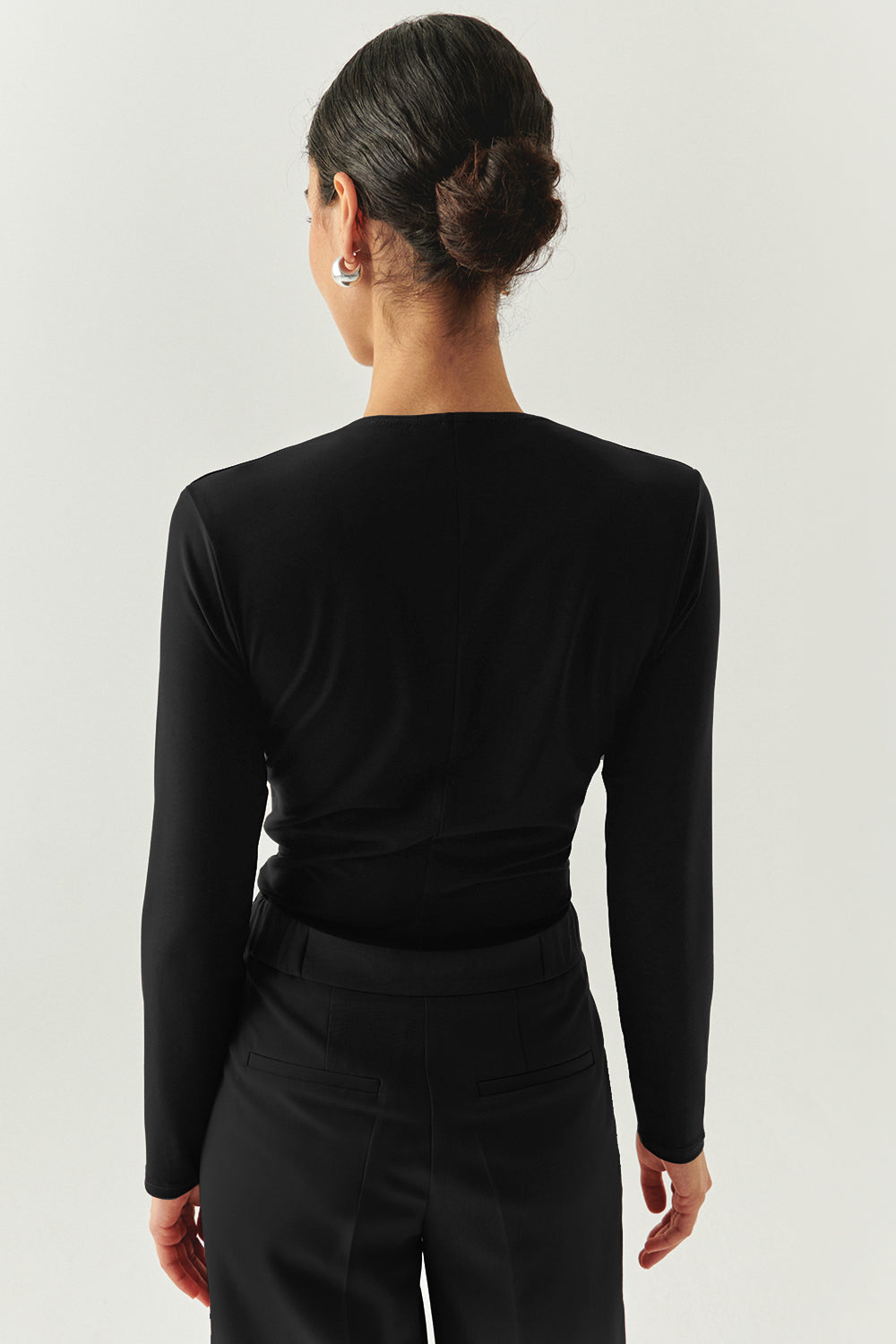 Exquise-Kruvaze Yaka Uzun Kollu Regular Örme Siyah Bluz-BLUZ-2-Milagron.com