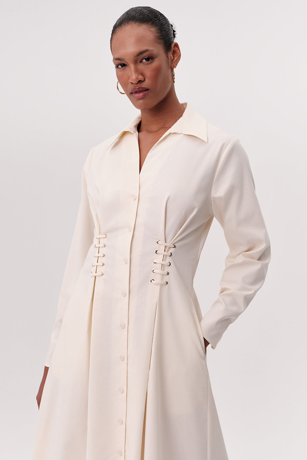 Kuş Gözü Detaylı Cepli Gömlek Yaka Regular Midi Krem Elbise