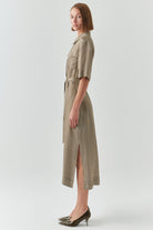 Exquise-Kuşaklı Desenli Gömlek Yaka Kısa Kollu Regular Midi Elbise-ELBİSE-3-Milagron.com