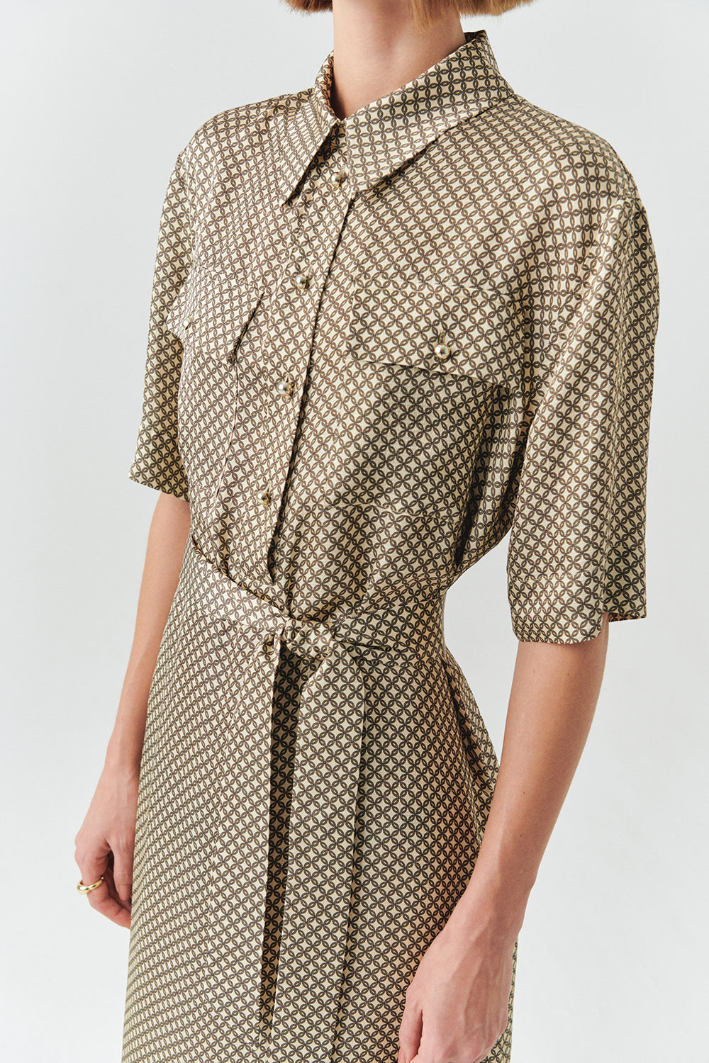 Exquise-Kuşaklı Desenli Gömlek Yaka Kısa Kollu Regular Midi Elbise-ELBİSE-5-Milagron.com