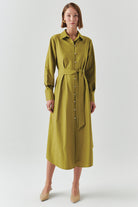 Exquise-Kuşaklı Gömlek Yaka Uzun Kollu Midi Regular Yeşil Elbise-ELBİSE-2-Milagron.com